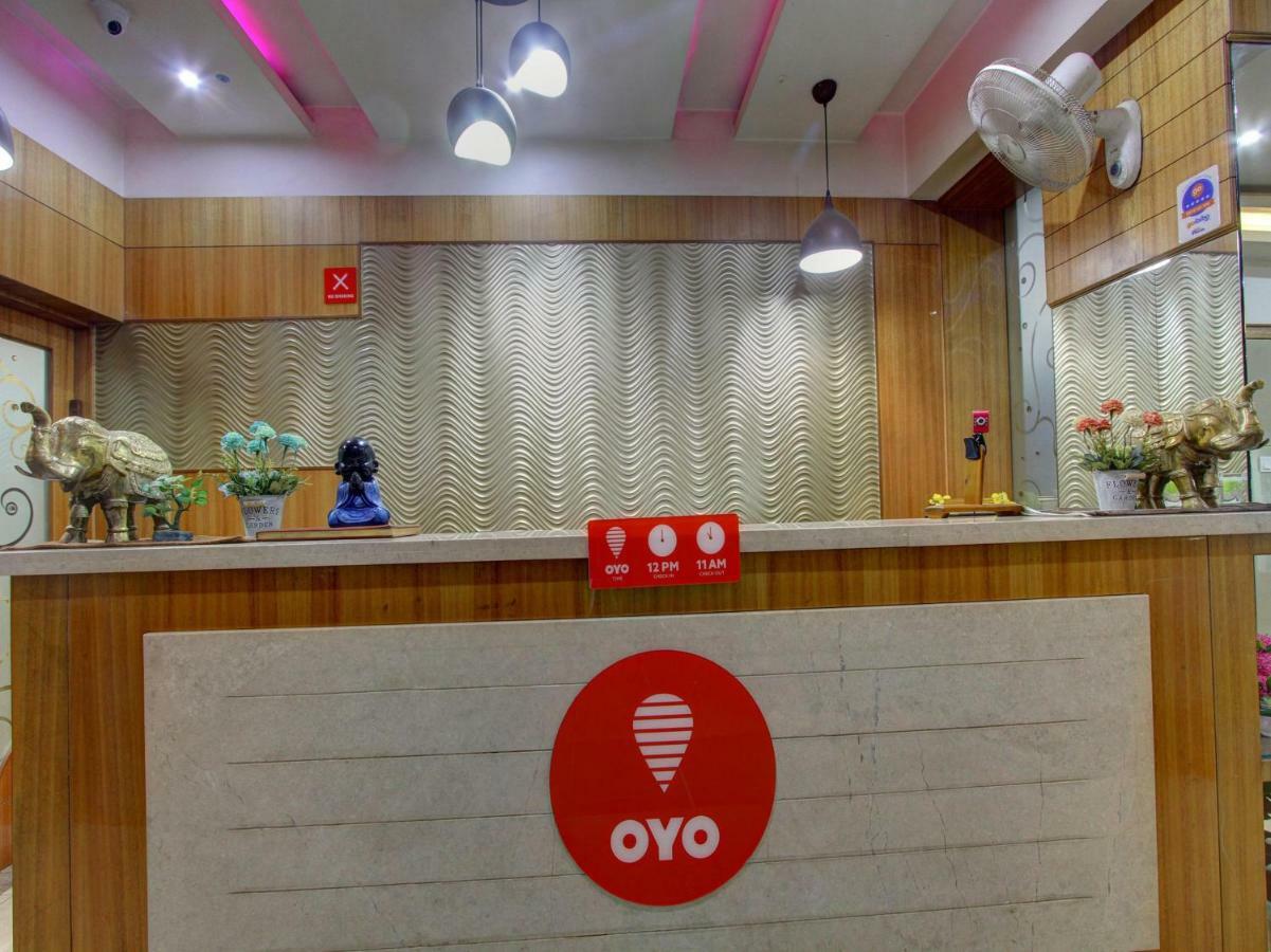 Oyo 19957 Annapoorna Castle Hotel Kadur Buitenkant foto